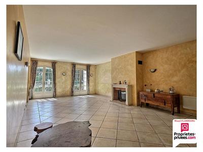 Maison - 224 m² - 8 pièces