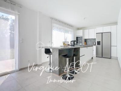 Maison - 133 m² - 7 pièces