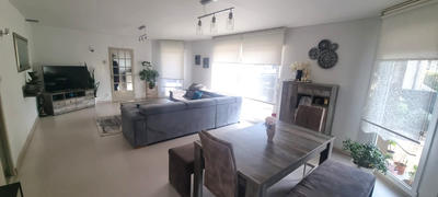 Maison - 151 m² - 6 pièces