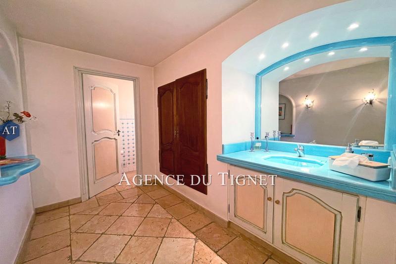 Maison - 252 m² - 5 pièces