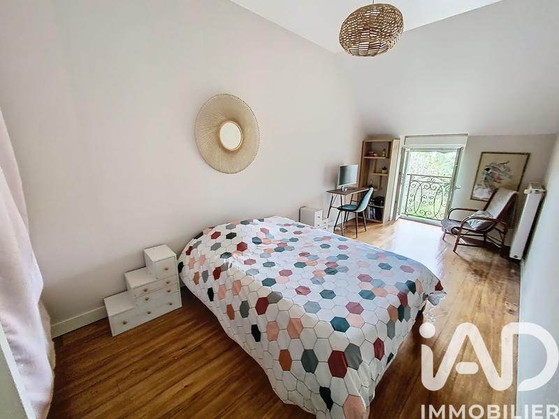 Maison - 262 m² - 10 pièces