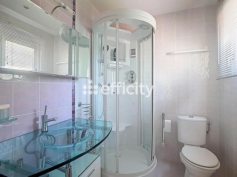 Maison - 180 m² - 5 pièces