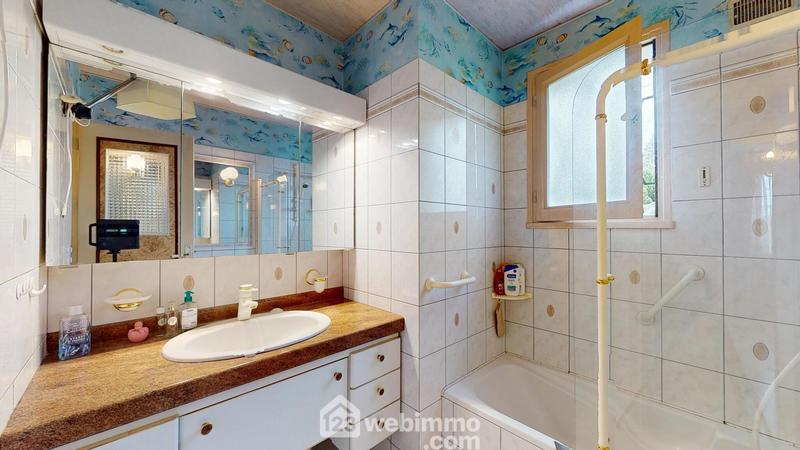 Maison - 77 m² - 5 pièces