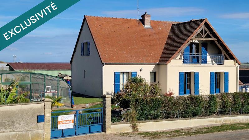 Maison - 216 m² - 6 pièces