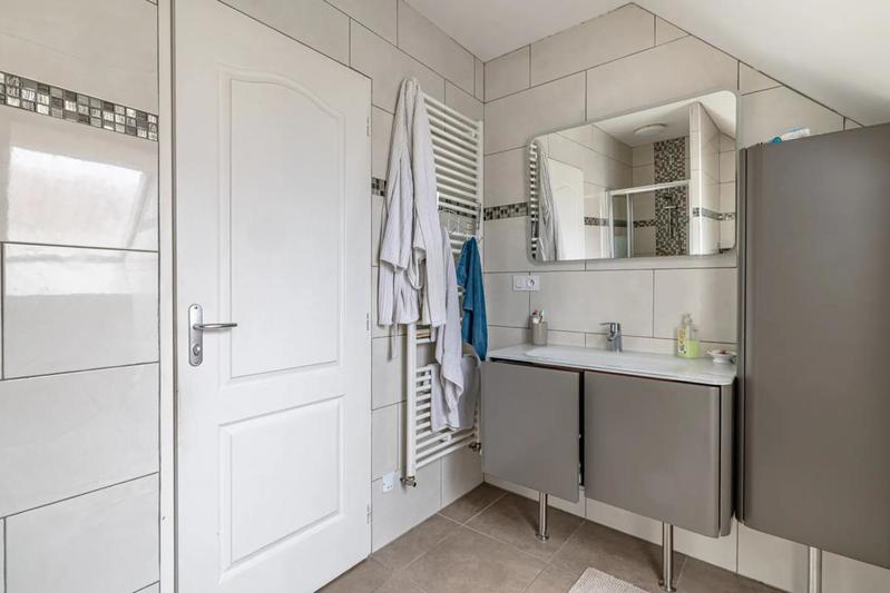 Maison - 115 m² - 6 pièces