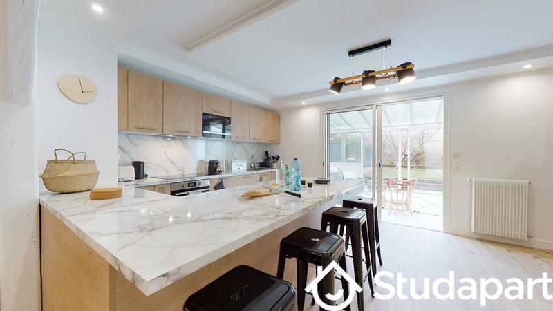 Chambre - 12 m² - 1 pièce