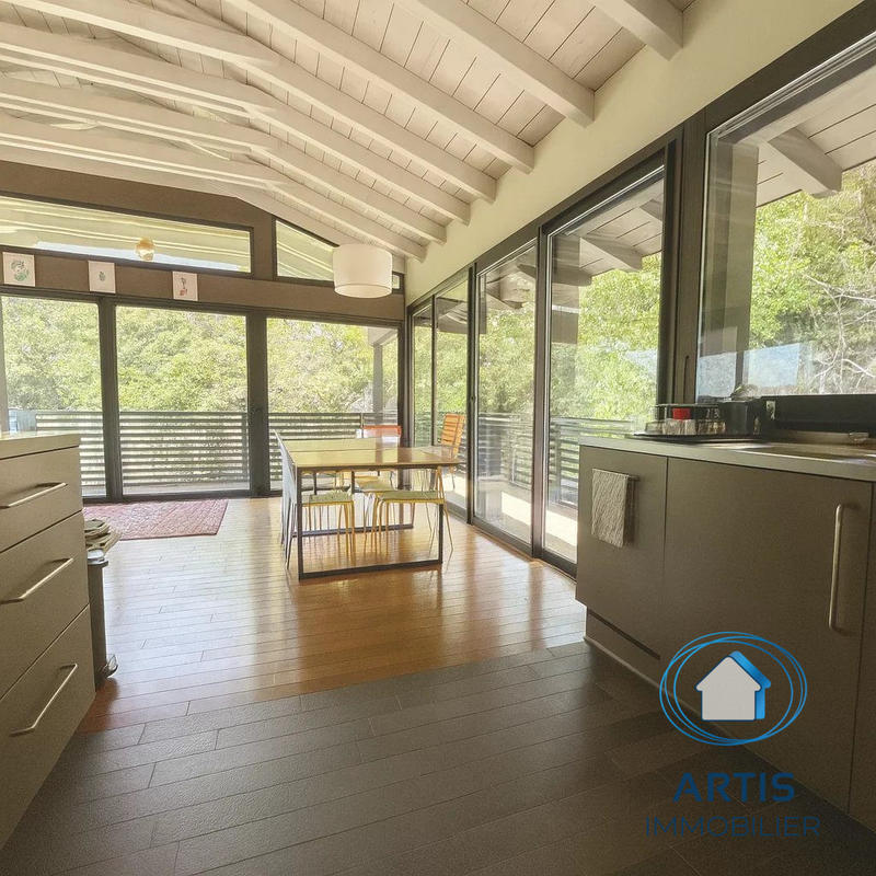 Maison contemporaine - 179 m² - 5 pièces