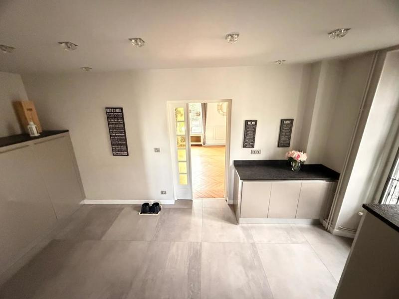 Maison - 500 m² - 10 pièces