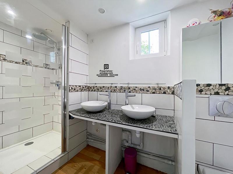 Maison - 171 m² - 7 pièces