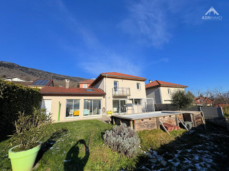 Maison - 183 m² - 6 pièces