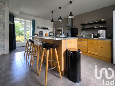 Maison - 91 m² - 5 pièces