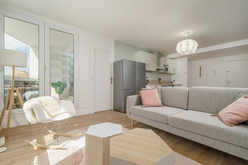 Appartement - 96 m² - 6 pièces