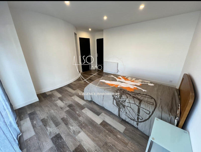 Maison - 244 m² - 7 pièces