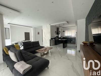 Maison de maîtres - 221 m² - 8 pièces