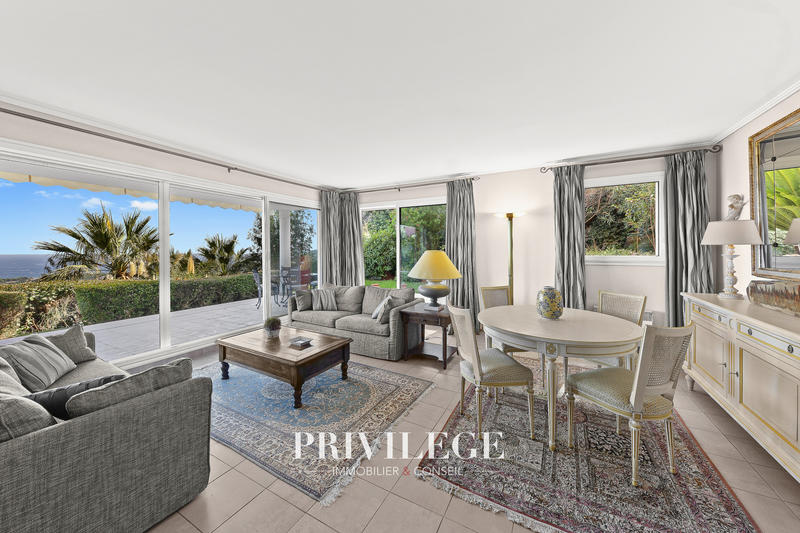 Appartement - 104 m² - 4 pièces