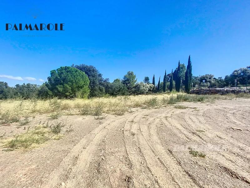 Terrain constructible - 1 383 m²