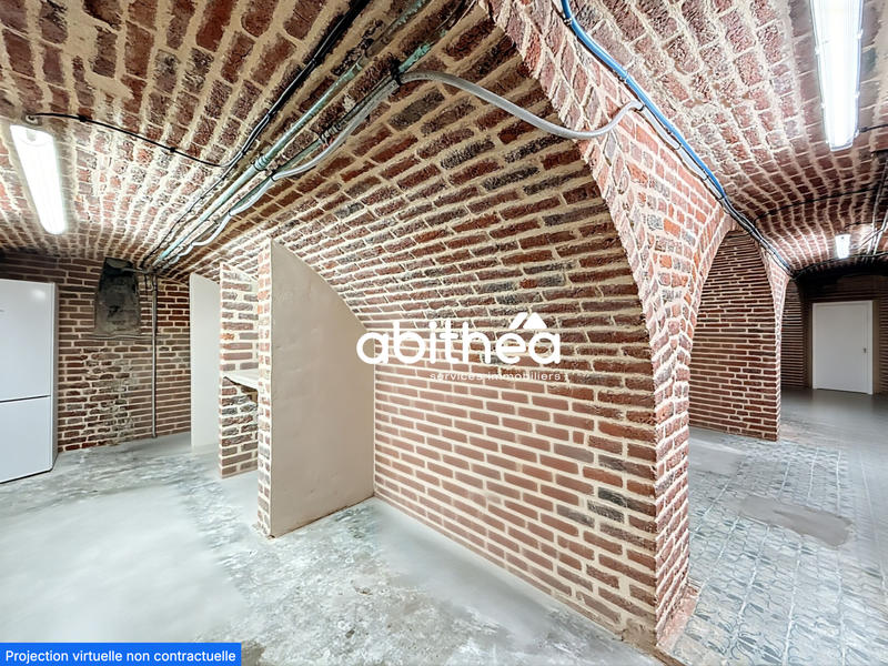 Maison - 305 m² - 9 pièces