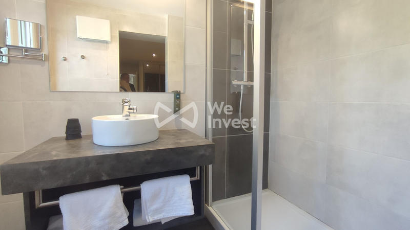 Immeuble - 1 300 m²