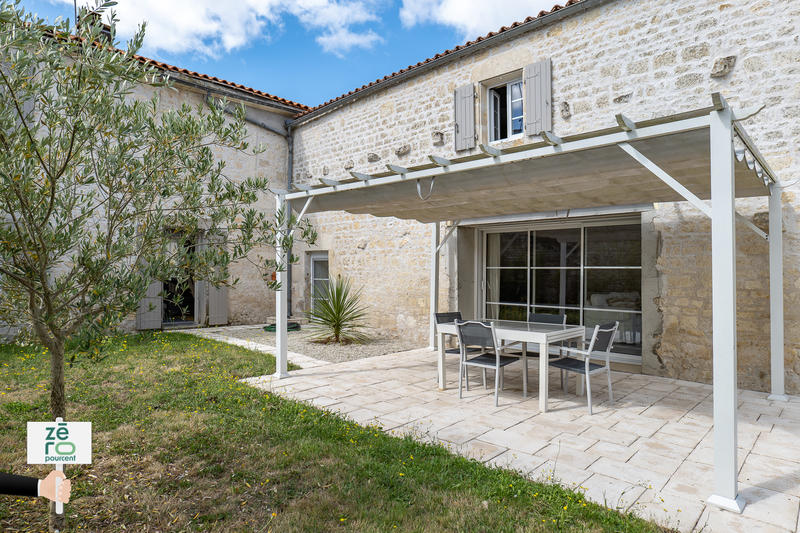 Maison - 209 m² - 7 pièces