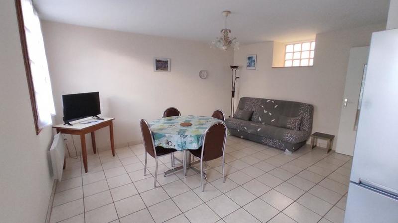 Maison - 590 m² - 29 pièces