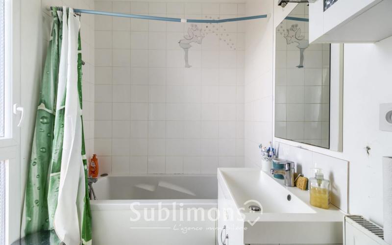 Maison - 87 m² - 4 pièces