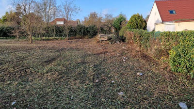 Terrain constructible - 700 m²