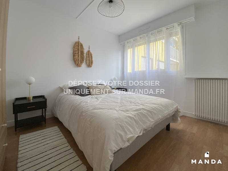 Chambre - 9 m² - 5 pièces