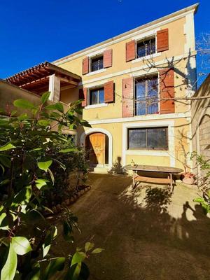 Maison - 194 m² - 6 pièces