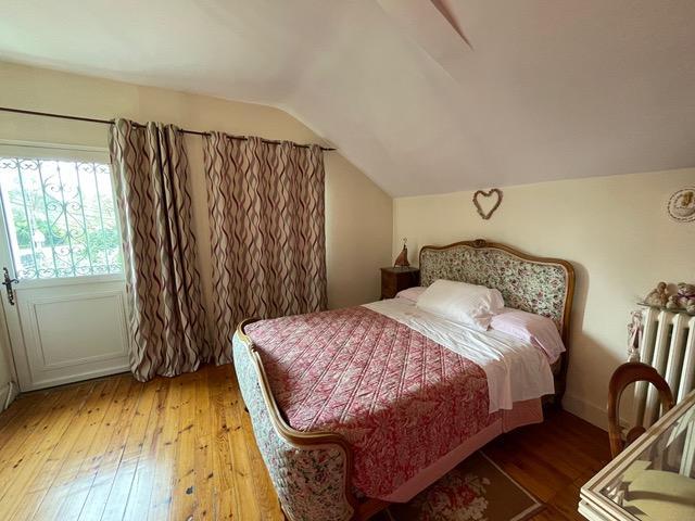 Maison ancienne - 285 m² - 10 pièces