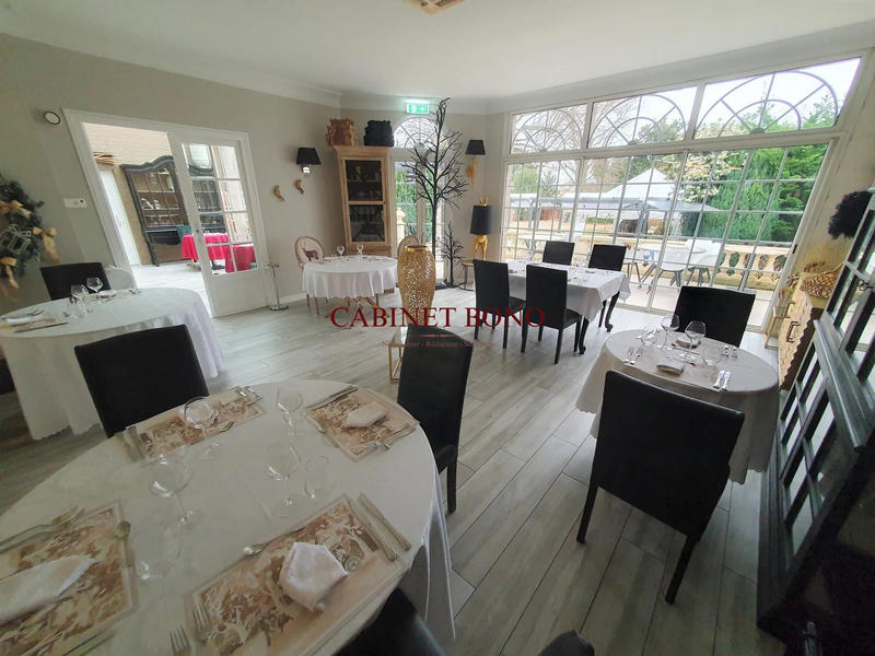 Fonds de commerce - 900 m²