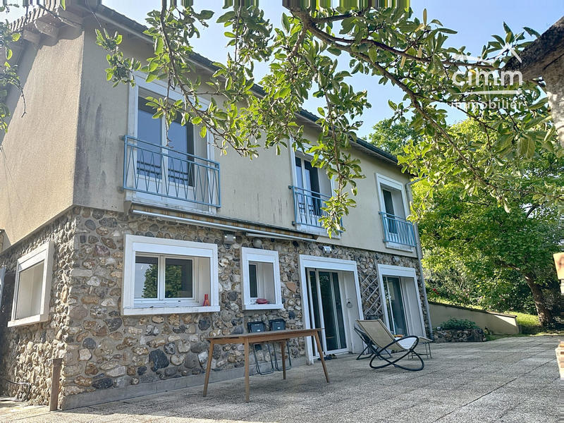 Maison - 135 m² - 6 pièces