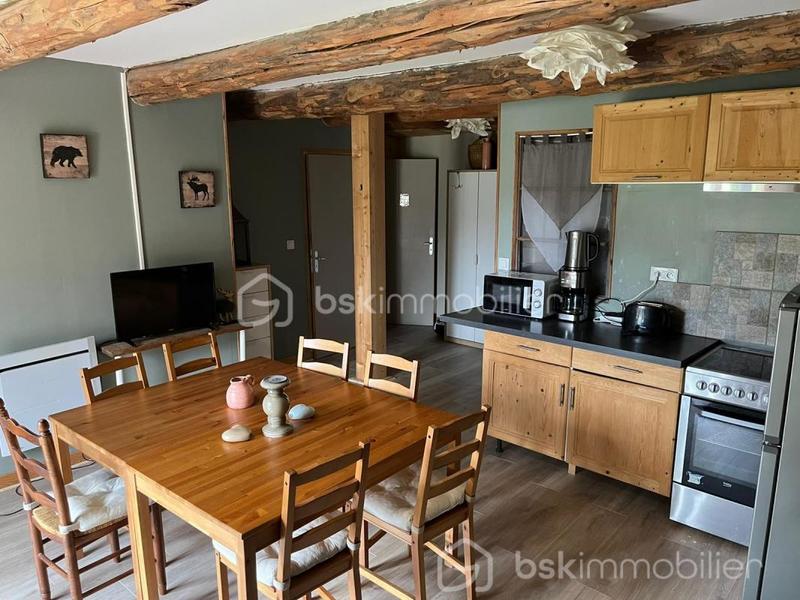 Immeuble - 885 m² - 40 pièces