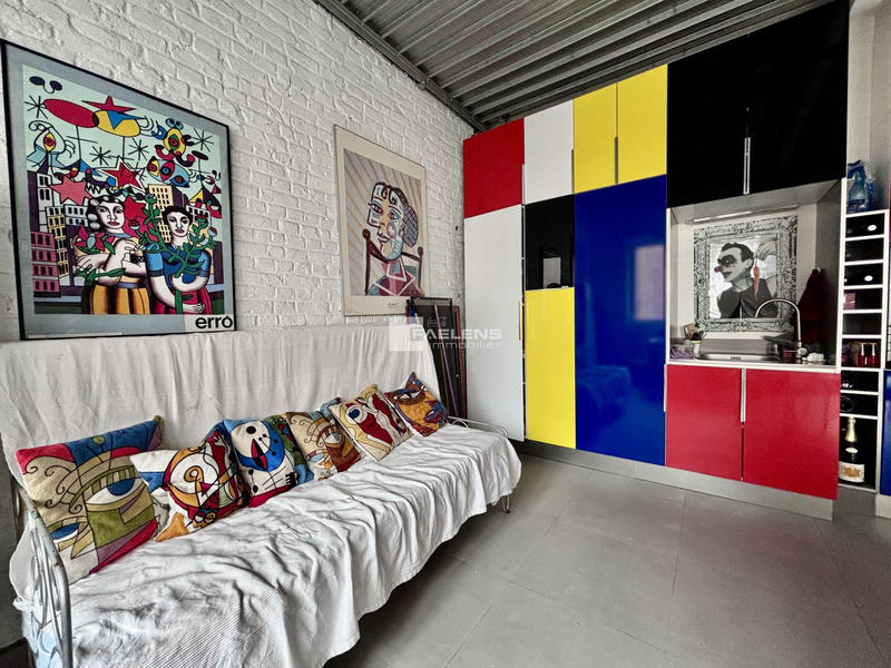 Loft - 383 m² - 9 pièces