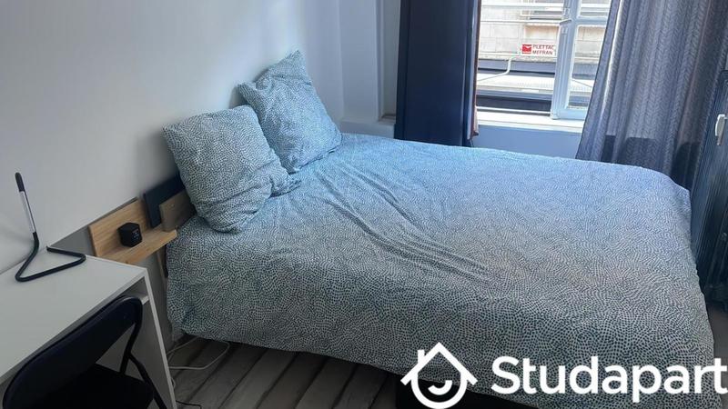 Chambre - 10 m² - 1 pièce