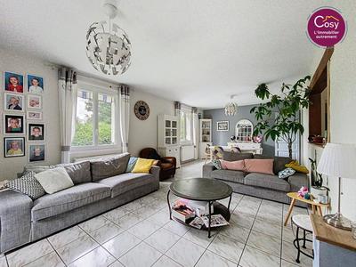 Pavillon - 197 m² - 7 pièces