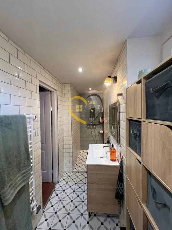 Maison - 179 m² - 6 pièces