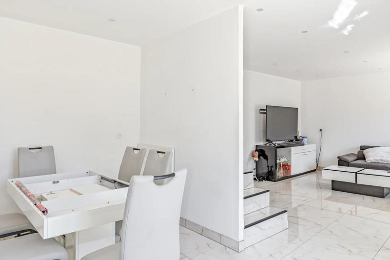 Maison - 83 m² - 4 pièces