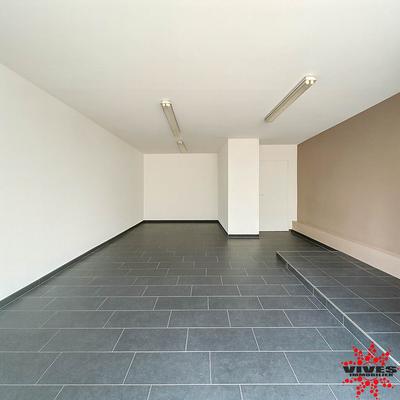 Local d'activités - 60 m² - 2 pièces