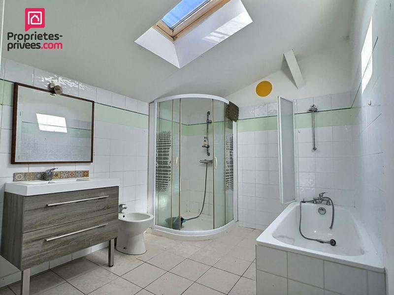 Maison - 187 m² - 5 pièces