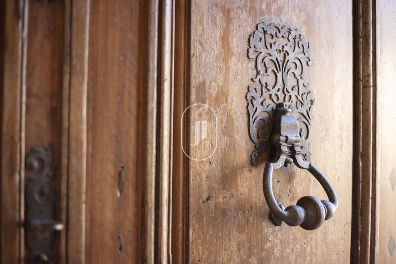 Maison - 648 m² - 10 pièces