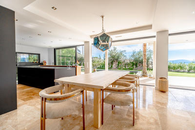 Villa - 350 m² - 6 pièces