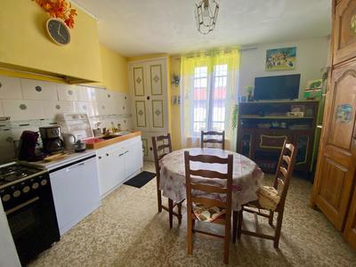 Maison - 233 m² - 10 pièces