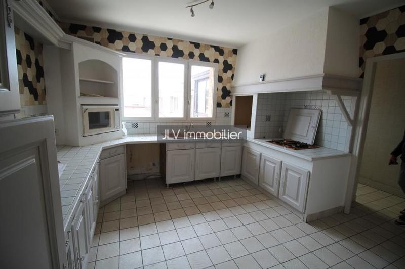 Maison - 360 m² - 6 pièces