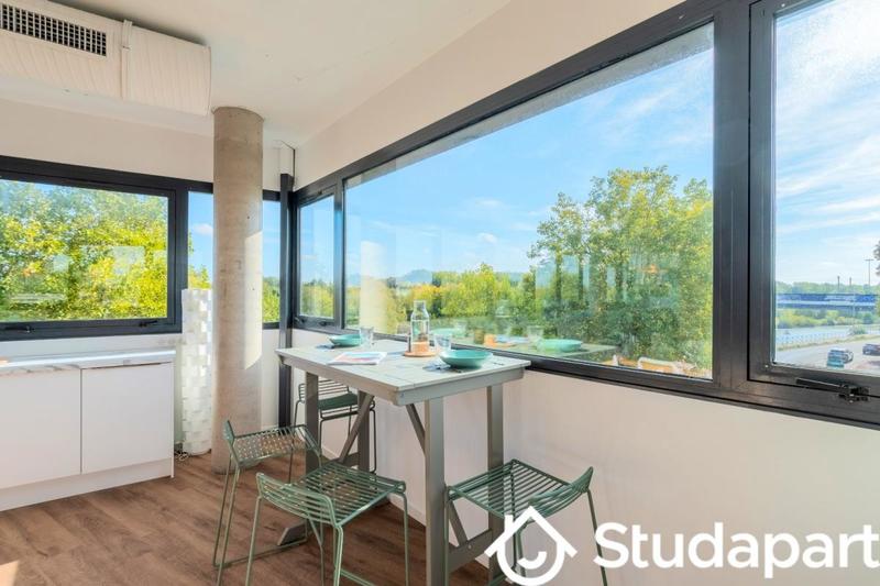 Chambre - 12 m² - 1 pièce