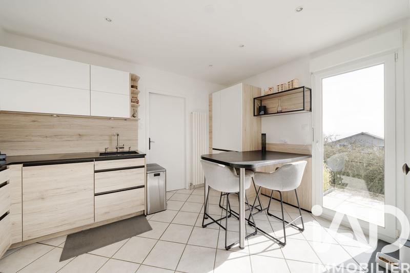 Maison - 140 m² - 5 pièces