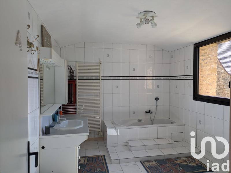 Maison - 211 m² - 11 pièces