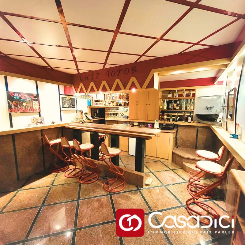 Entrepôt - 1 918 m²