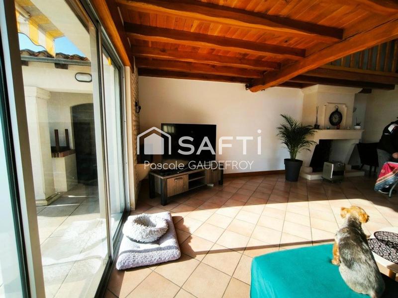 Maison - 219 m² - 8 pièces