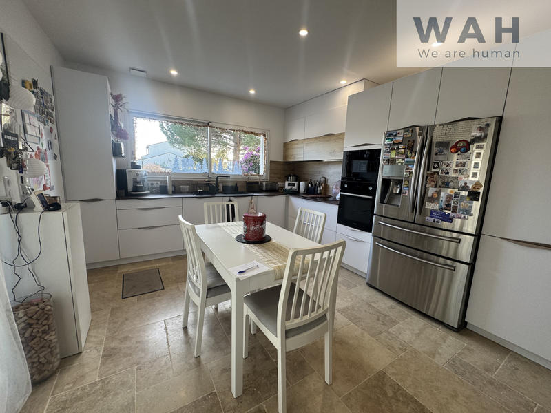 Villa - 145 m² - 6 pièces