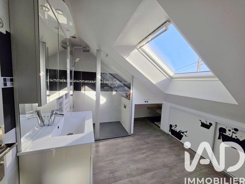 Maison - 110 m² - 6 pièces